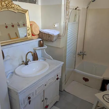 فندق مبيت وإفطار Chez Sylvie Et Guy